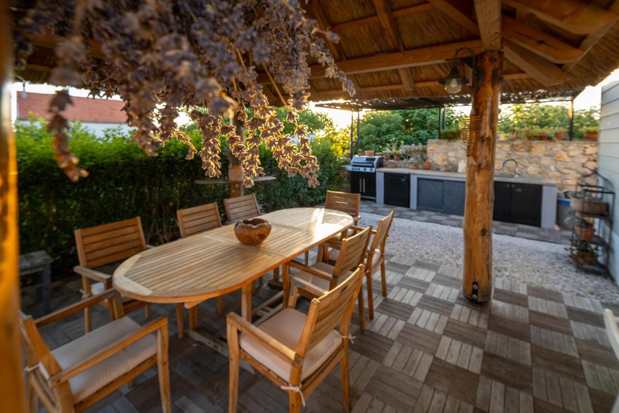 Vila Gallo Galovac  Экстерьер фото