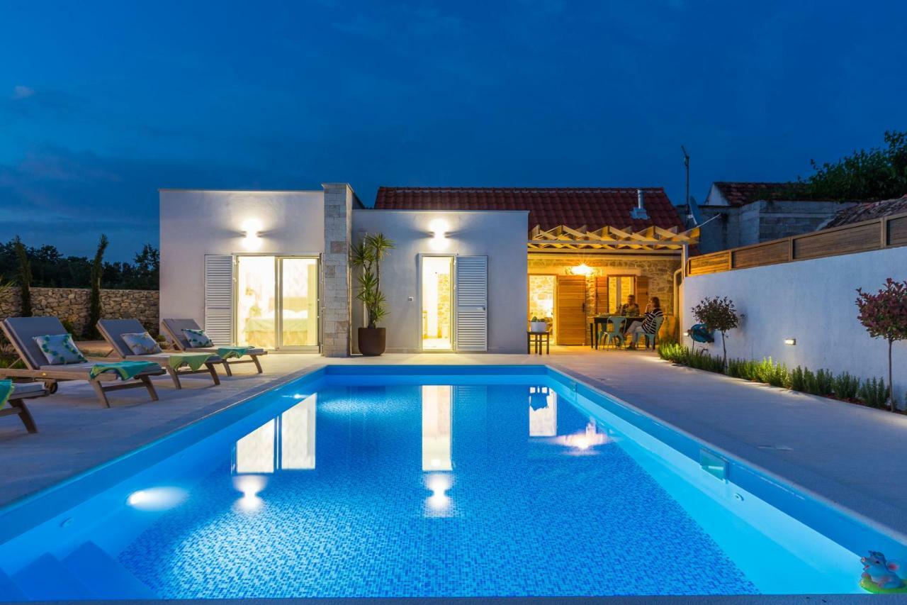 Vila Gallo Galovac  Экстерьер фото